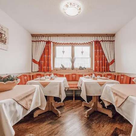 Bed & Breakfast Auer-fiegl 3*